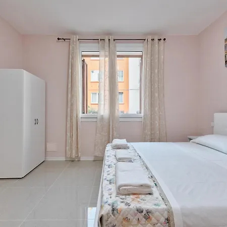 Venezia House * 메스트레