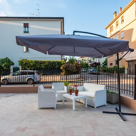 Venezia House *